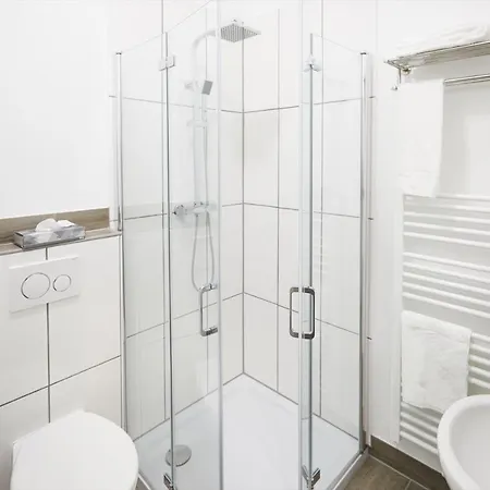 Garni Am Schloss Kottenheim