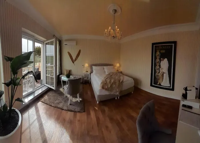 Garni Am Schloss Frühstückspension