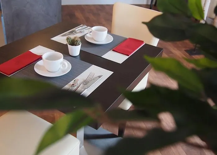 Garni Am Schloss Kottenheim