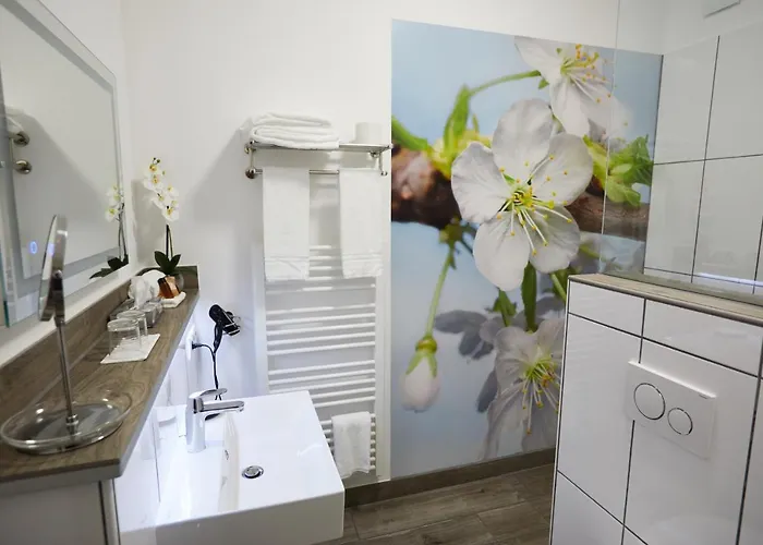 Garni Am Schloss Kottenheim